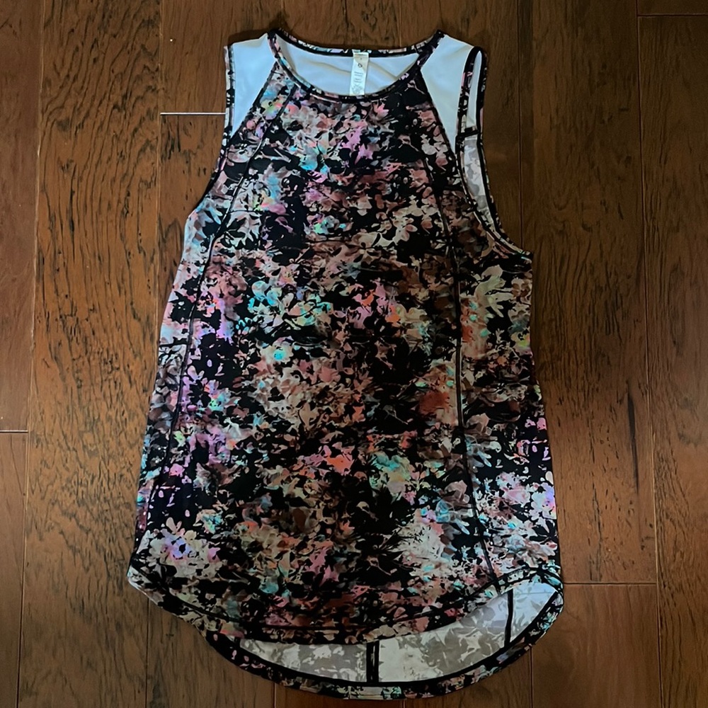 Lululemon Women’s Sculpt Tank Top multi color, size 4
